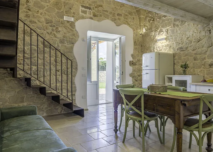 Konukevi Dimora Le Site 4*